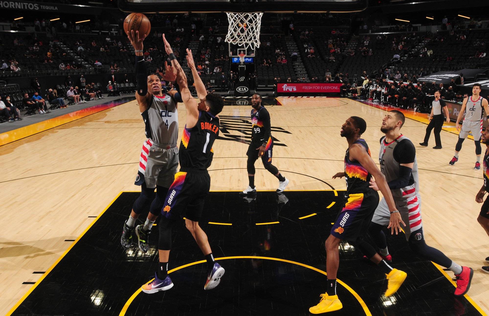 爵士翻盘勇士,威斯布鲁克打破历史纪录 爵士翻盘勇士,威斯布鲁克打破历史纪录