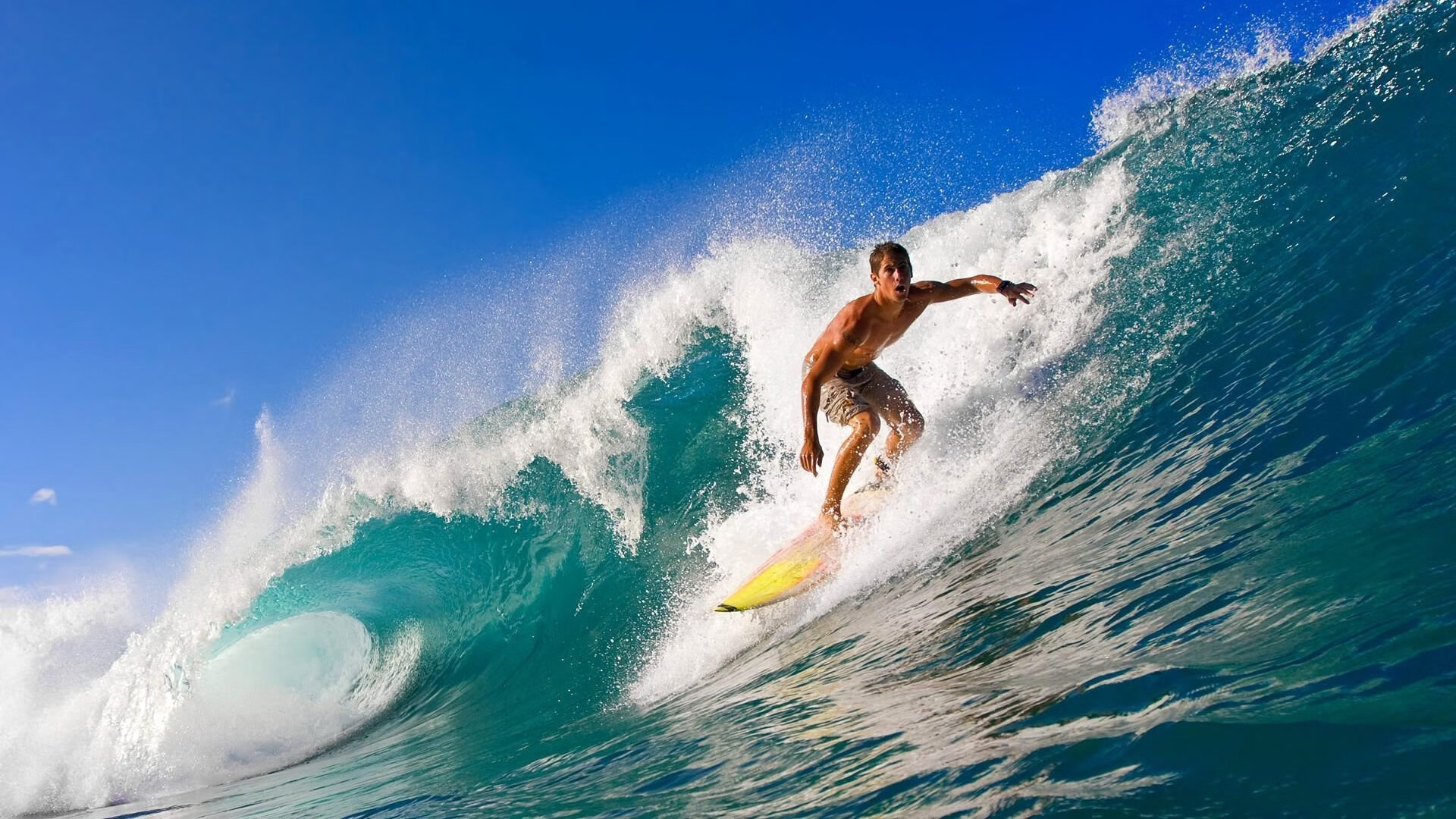 当凯恩在F1接管比赛时，中国末节带走秘鲁，体育世界里的唯一性瞬间