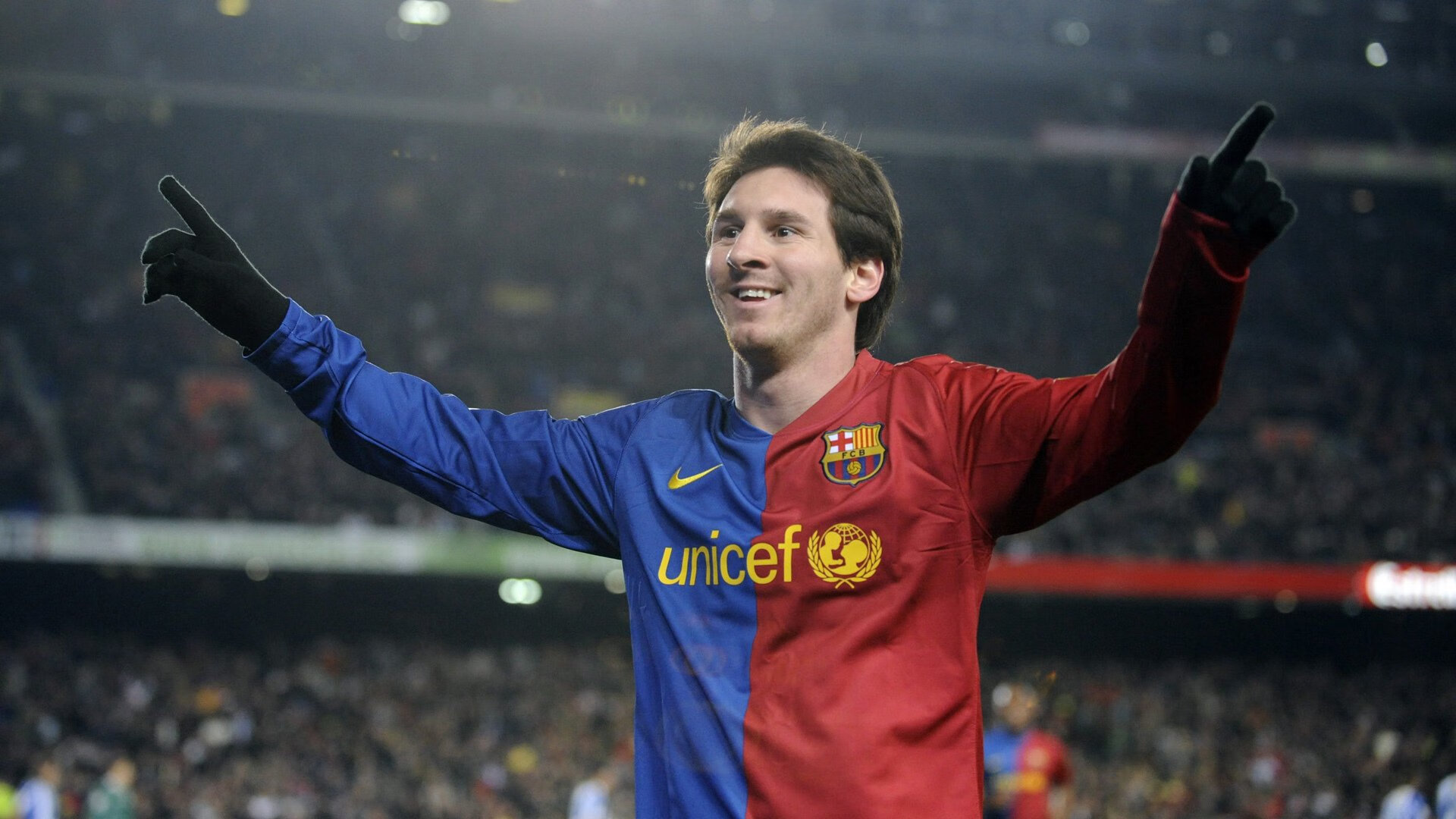 橙衣军团的铁幕与红魔的怒吼,荷兰压制伊朗,卢卡库领衔冲击头名之战